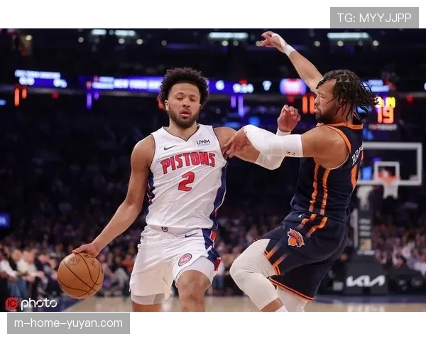 坎宁安开发低位技术 活塞后卫利用错位提升进攻效率 坎宁安开发低位技术 活塞后卫利用错位提升进攻效率